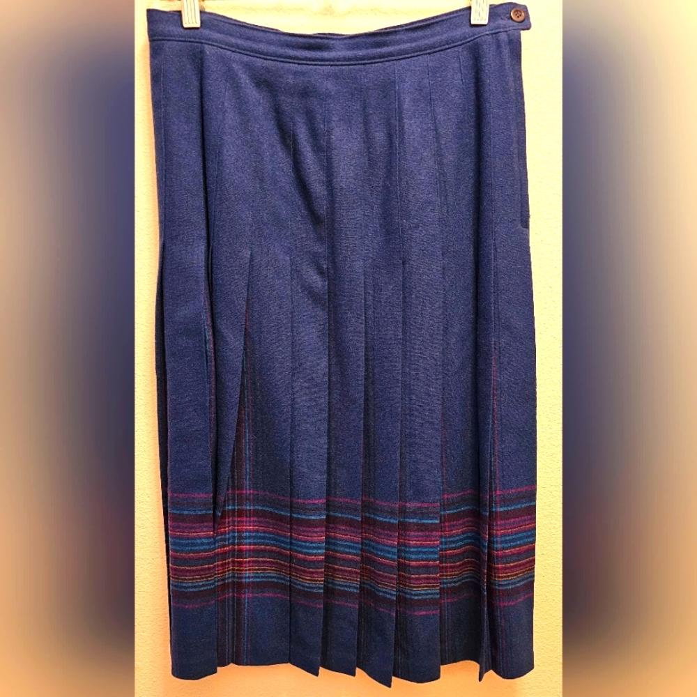 Pendleton Virgin Wool Blue Pleated Skirt With Plaid